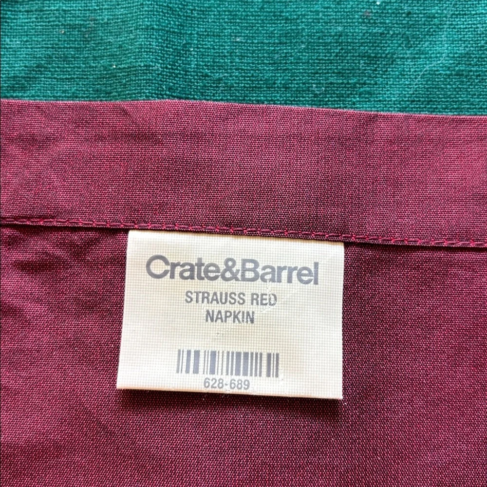 Crate&Barrel Strauss Burgandy Wine colored Napkins